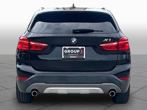 Used 2018 BMW X1 sDrive28i w/ Premium Package FWD image 4