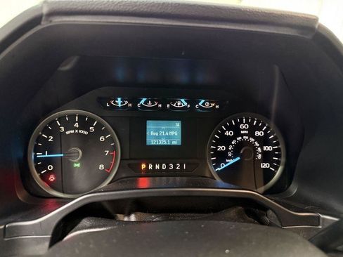 Used 2015 Ford F150 XLT w/ Equipment Group 302A Luxury AWD/4WD image 15