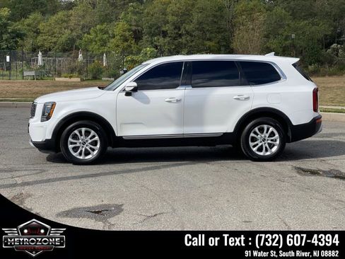 Used 2021 Kia Telluride LX AWD/4WD image 7