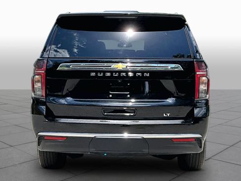 Used 2024 Chevrolet Suburban LT image 4