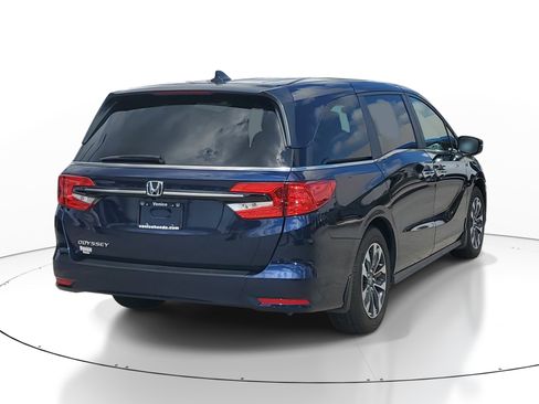 Used 2024 Honda Odyssey EX-L image 6