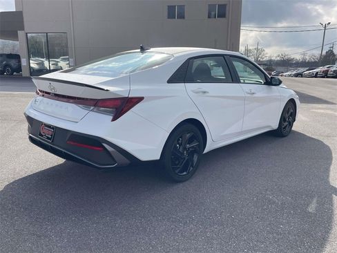 New 2026 Hyundai Elantra Sport image 3