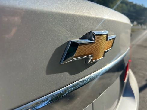 Used 2012 Chevrolet Cruze LT image 11