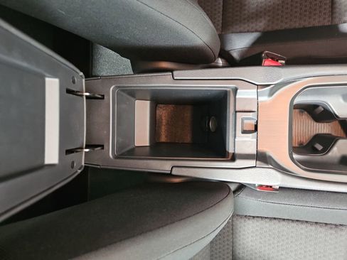 Certified 2025 Nissan Kicks S image 26