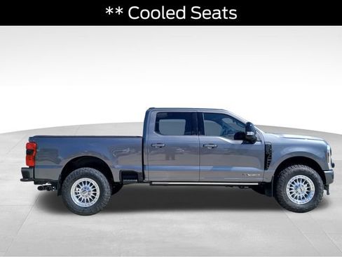 Used 2026 Ford F250 Platinum AWD/4WD image 6