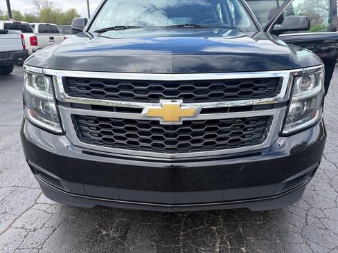 Used 2019 Chevrolet Suburban LT AWD/4WD image 2