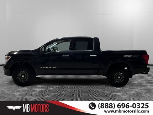 Used 2018 Nissan Titan PRO-4X image 8