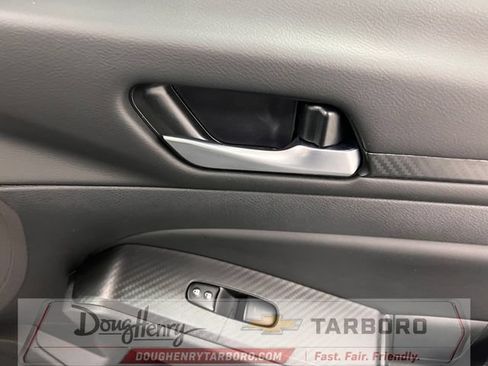 Used 2025 Nissan Altima 2.5 SV FWD image 37