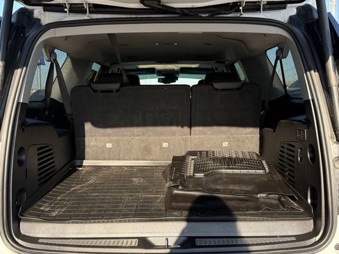 Used 2020 GMC Yukon XL SLT image 7