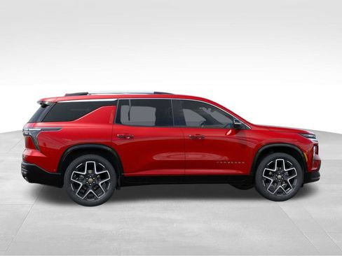 New 2026 Chevrolet Traverse High Country FWD image 5