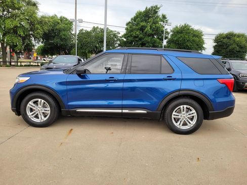 Used 2020 Ford Explorer XLT RWD image 3