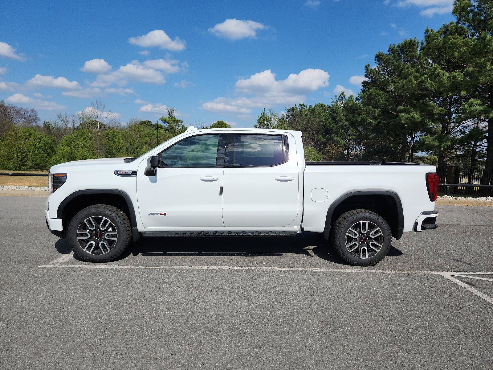 New 2026 GMC Sierra 1500 AT4 w/ AT4 Premium Package AWD/4WD image 2