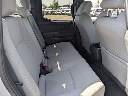 Used 2024 Toyota Tacoma SR5 AWD/4WD image 27