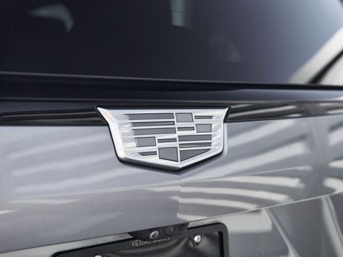 Used 2023 Cadillac Escalade V w/ LPO, ONYX Package image 10