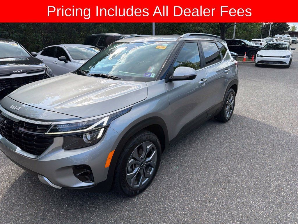 Used 2024 Kia Seltos S FWD image 3