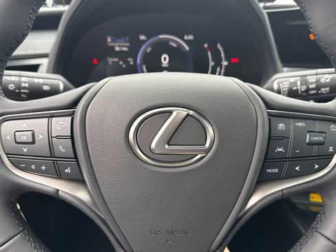 New 2026 Lexus UX 300h FWD image 14