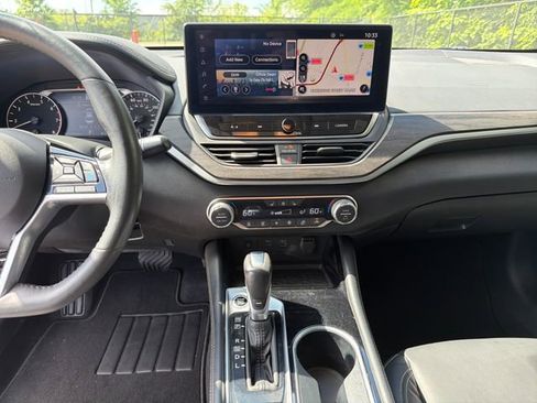 Used 2023 Nissan Altima 2.5 SL FWD image 20