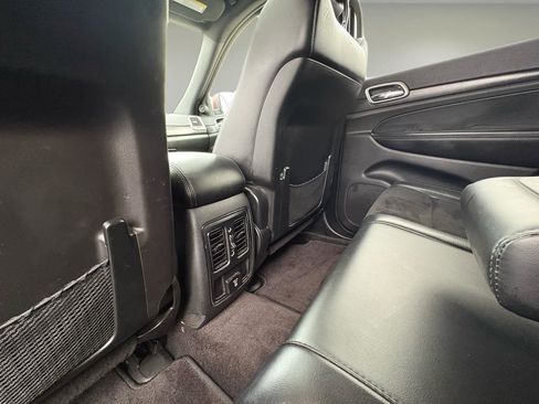 Used 2018 Jeep Grand Cherokee Altitude image 22