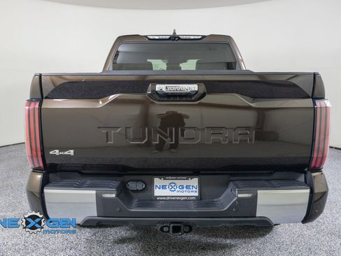 Used 2024 Toyota Tundra Limited AWD/4WD image 6