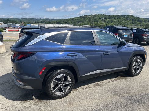 Certified 2025 Hyundai Tucson SEL AWD/4WD image 3