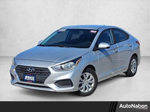 Used 2018 Hyundai Accent SE image 1