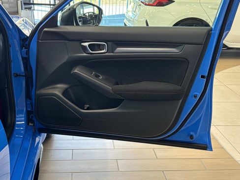 Used 2025 Honda Civic Type R image 12