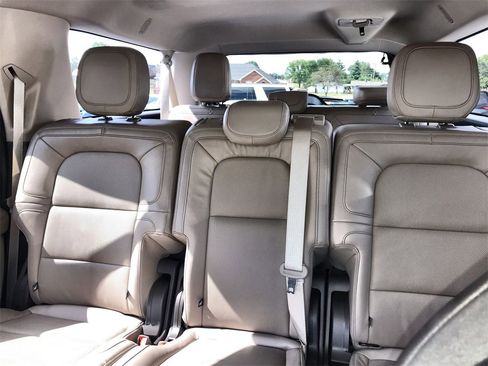 Used 2024 Lincoln Navigator L Reserve image 23