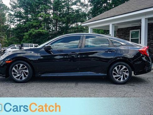 Used 2018 Honda Civic EX image 8