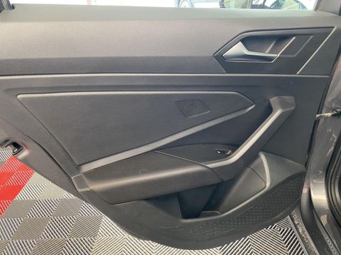 Used 2019 Volkswagen Jetta R-Line FWD image 14