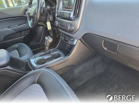 Used 2018 Chevrolet Colorado Z71 RWD image 30