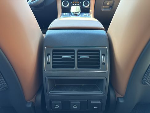 Used 2026 Jaguar F-PACE R-Dynamic S image 21