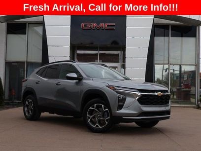 Used 2025 Chevrolet Trax LT