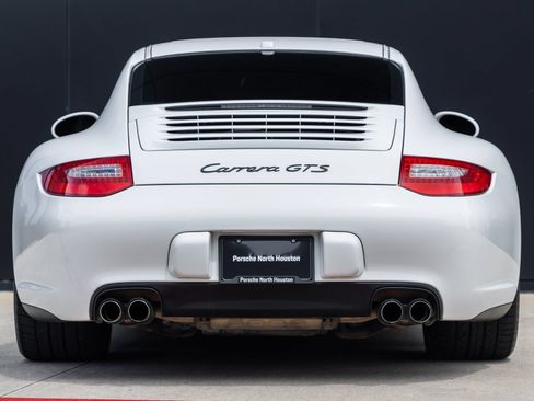 Used 2012 Porsche 911 Carrera GTS RWD image 10