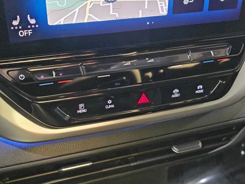 Used 2022 Volkswagen ID.4 Pro image 32