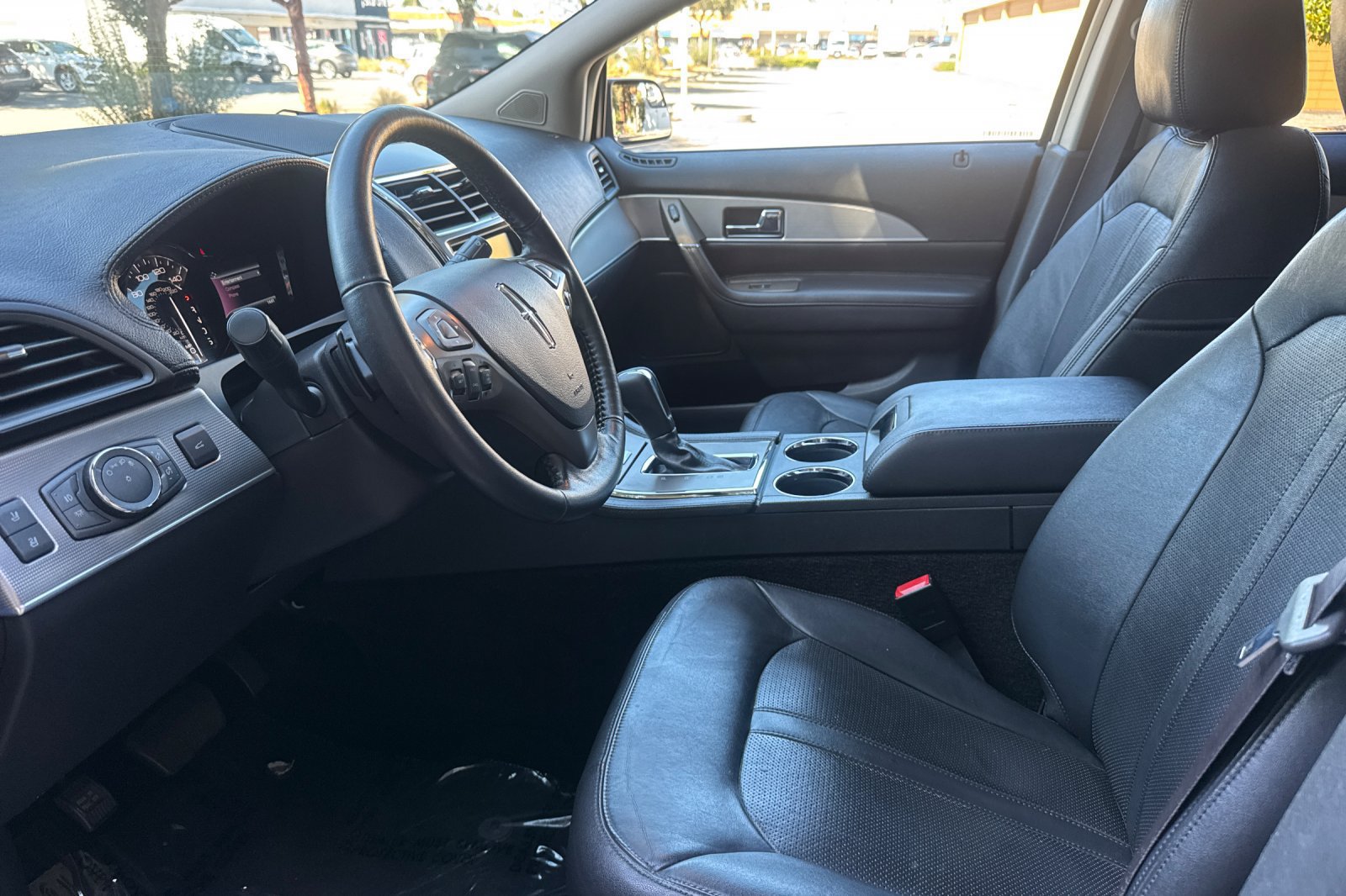 Used 2015 Lincoln MKX FWD image 10