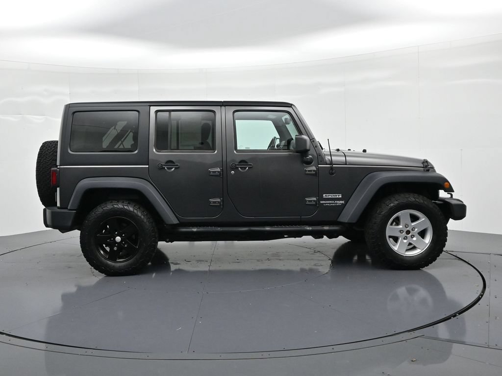 Used 2018 Jeep Wrangler Unlimited Sport S AWD/4WD image 5