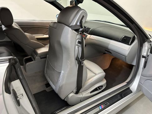 Used 2005 BMW M3 Convertible image 28