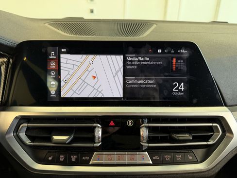 Used 2021 BMW 440i xDrive M440i xDrive w/ Executive Package image 18