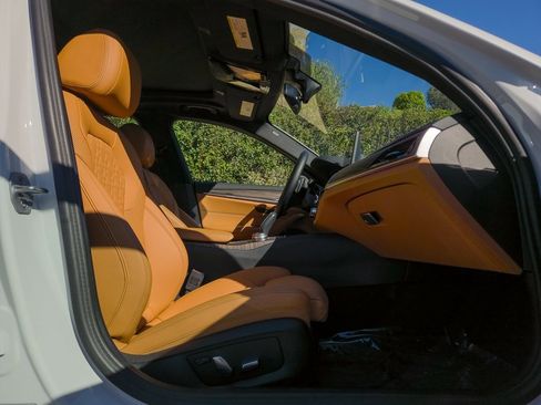 Used 2023 BMW 530e w/ Premium Package image 24