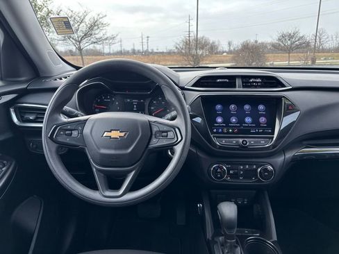 Used 2023 Chevrolet TrailBlazer LT w/ Convenience Package image 23