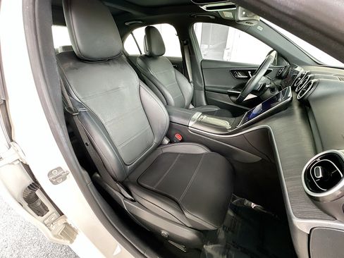 Used 2024 Mercedes-Benz C 300 4MATIC Sedan image 28