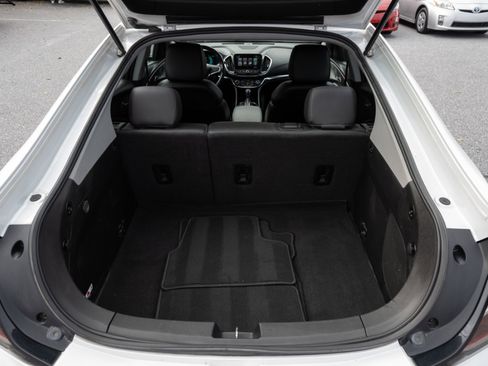 Used 2018 Chevrolet Volt Premier image 23