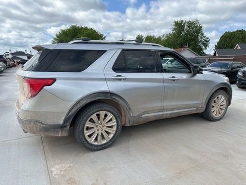 Used 2021 Ford Explorer Limited w/ Equipment Group 301A image 20