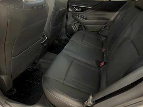 Used 2022 Subaru Outback Limited image 13