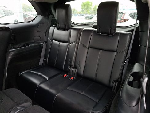 Used 2019 Nissan Pathfinder SL AWD/4WD image 10