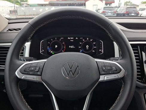 Certified 2023 Volkswagen Atlas SE AWD/4WD image 18