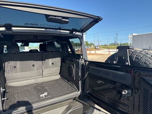 Used 2021 Ford Bronco Badlands image 34