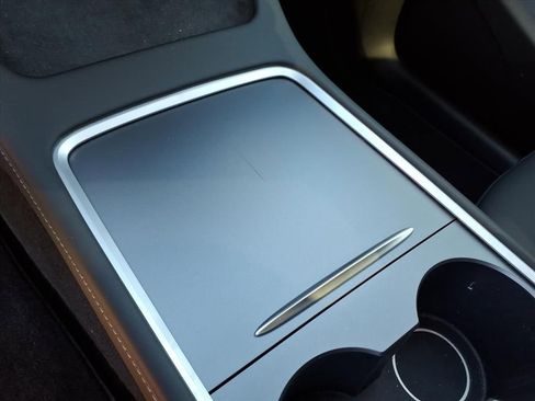 Used 2023 Tesla Model Y Long Range image 41