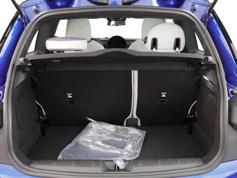 New 2026 MINI Cooper 2-Door Hardtop FWD image 18