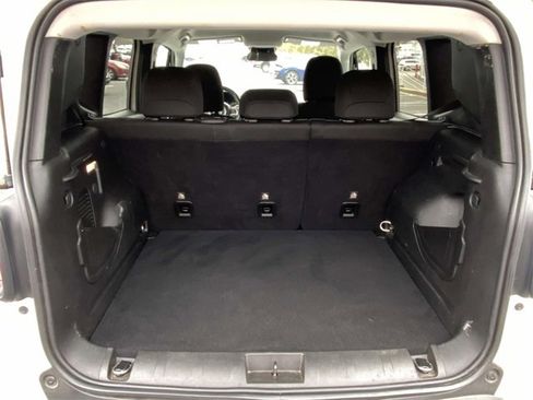 Used 2020 Jeep Renegade Latitude image 9